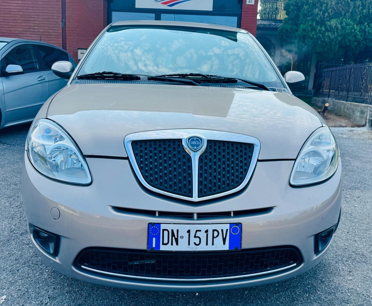 Lancia Ypsilon 1.2 Platino