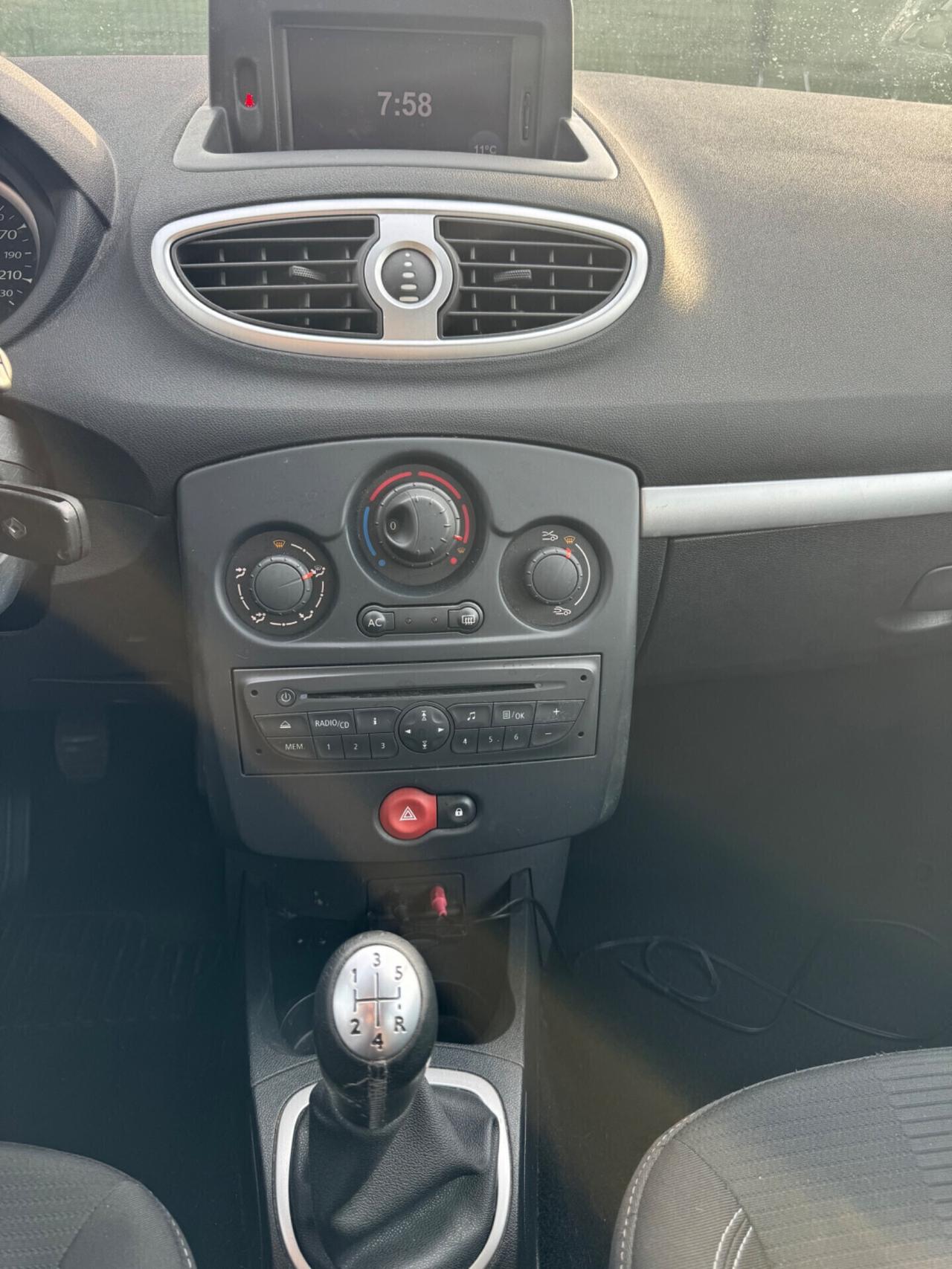 Renault Clio 1.2 16V 5 porte GPL Dynamique neopatentato