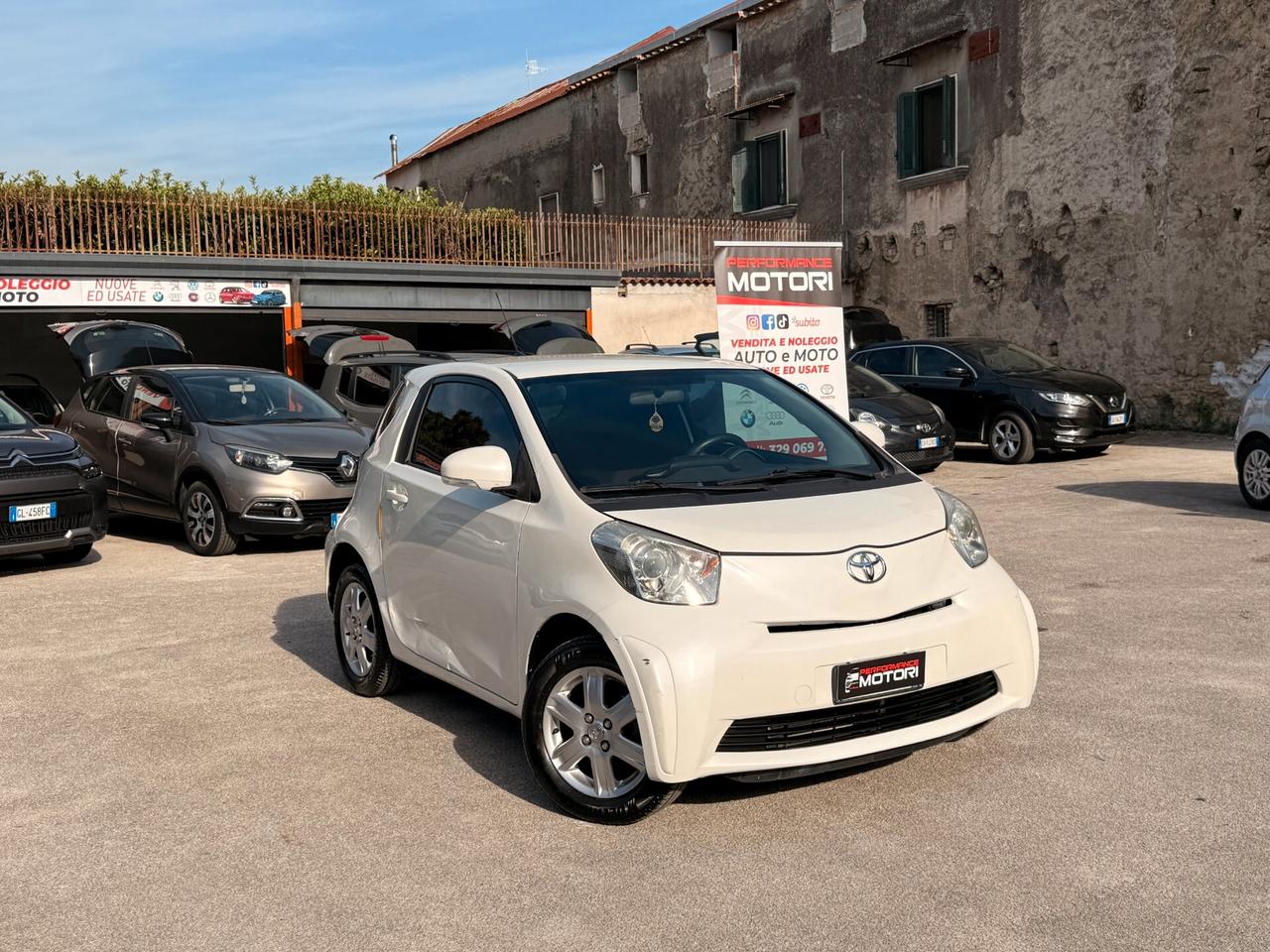 Toyota iQ 1.0