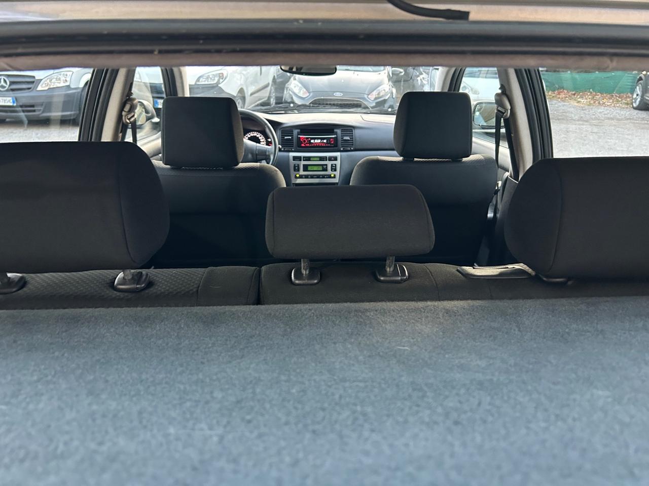 Toyota Corolla 2.0 16V D-4D 5 porte Sol
