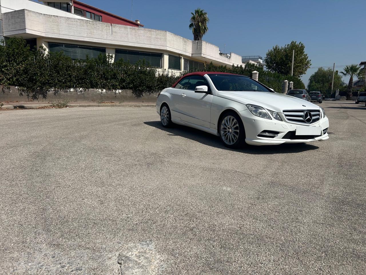 Mercedes-benz E 220 BlueTEC Cabrio Executive