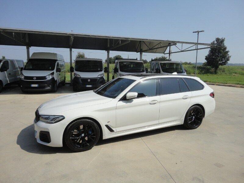 BMW Serie 5 530d 48V xDrive Touring Msport