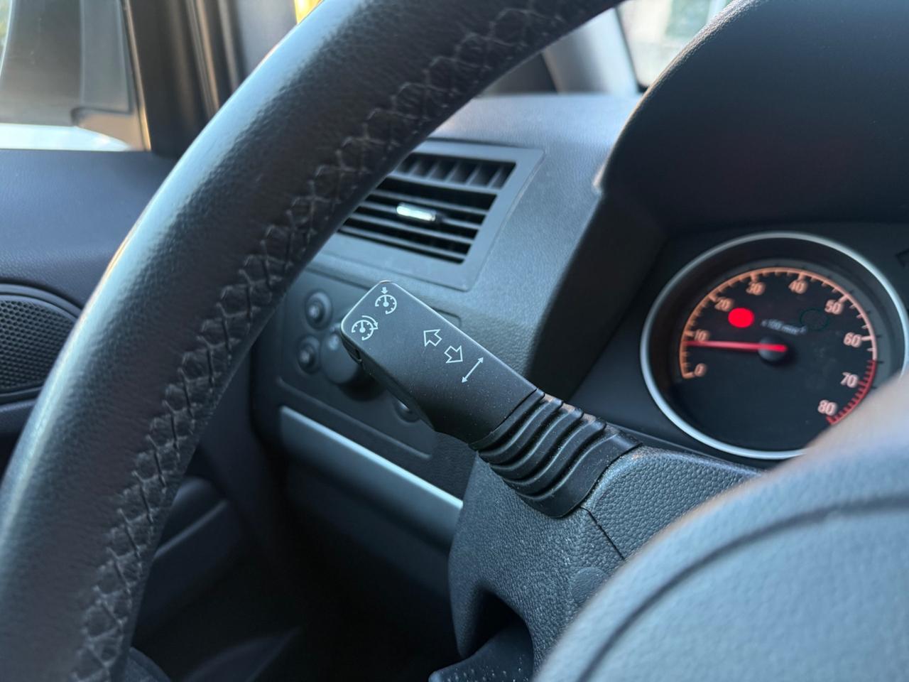 Opel Zafira 1.6 Turbo Metano 2029 7 POSTI 2012