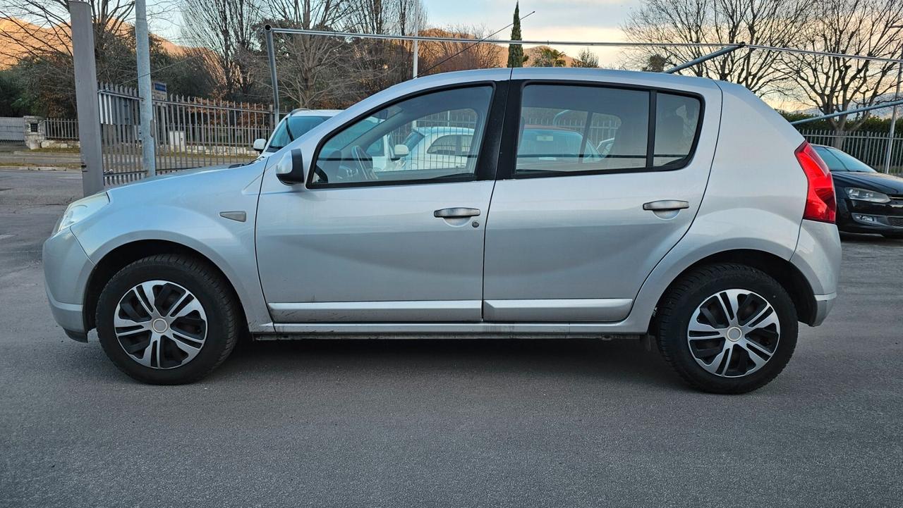 Dacia Sandero 1.4 8V GPL per NEOPATENTATI