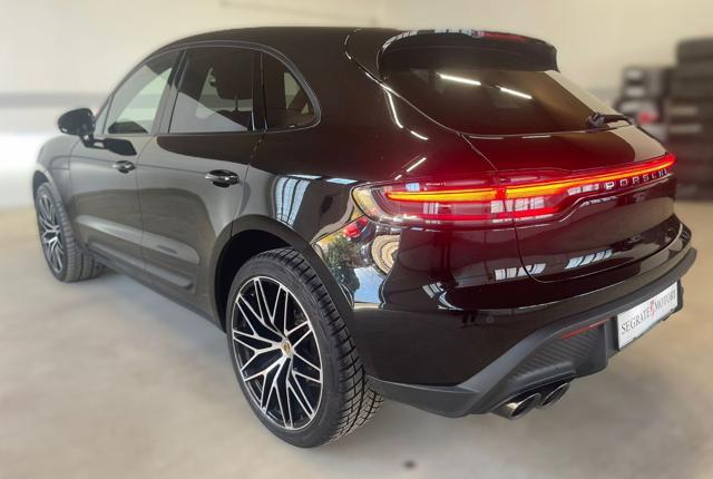 PORSCHE Macan 2.0