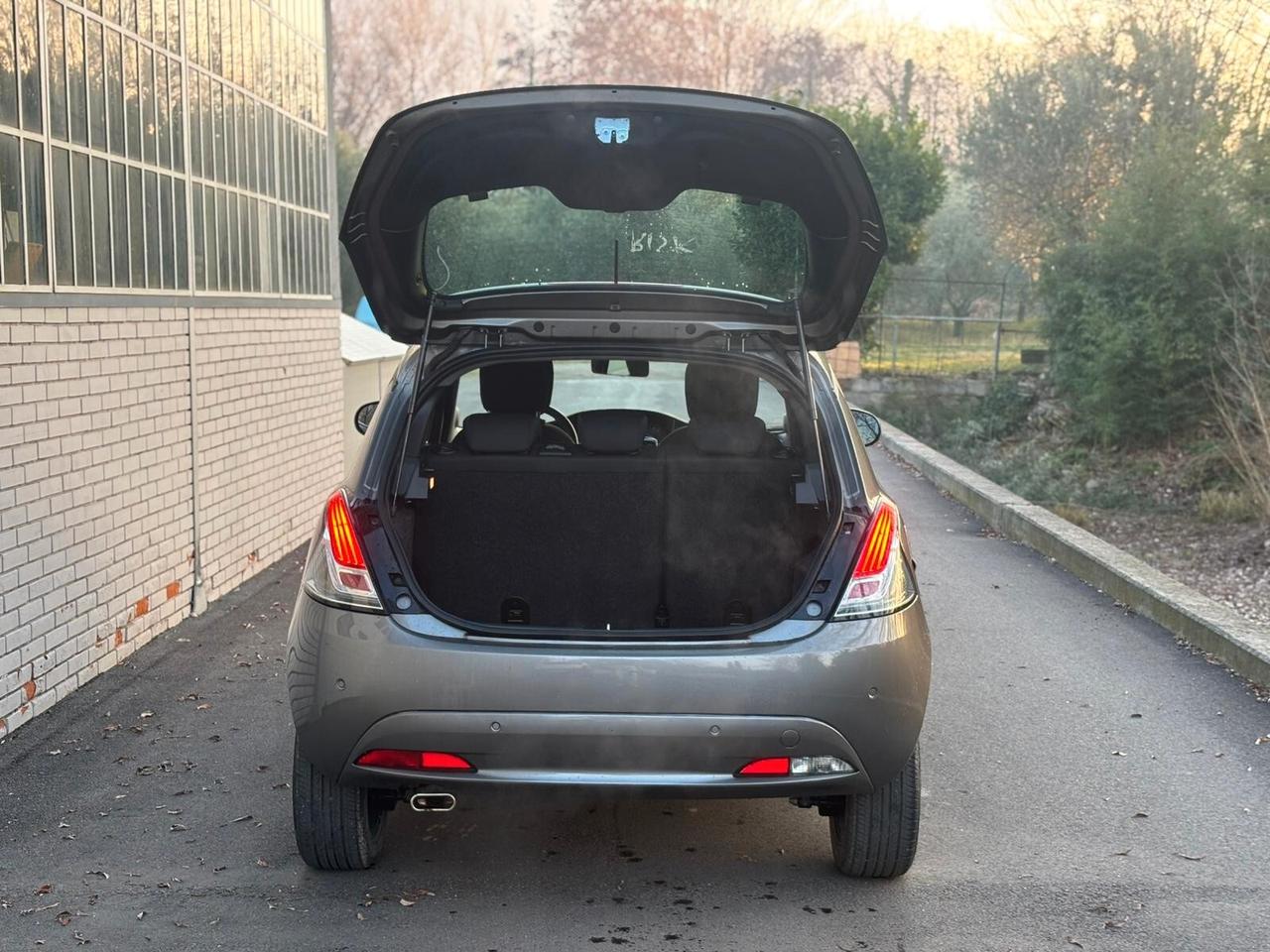Lancia Ypsilon 1.0 FireFly 5 porte S&S Hybrid Gold Plus