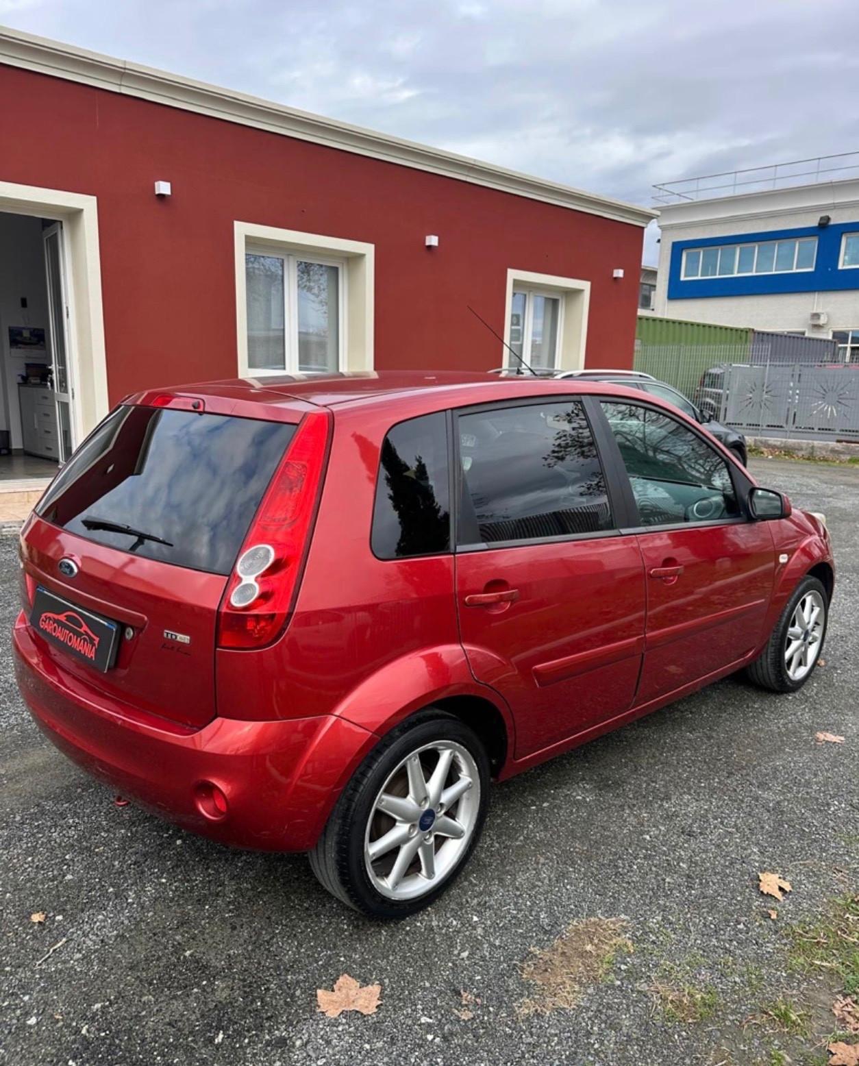 Ford Fiesta 1.4 TDCi 5p. Ghia