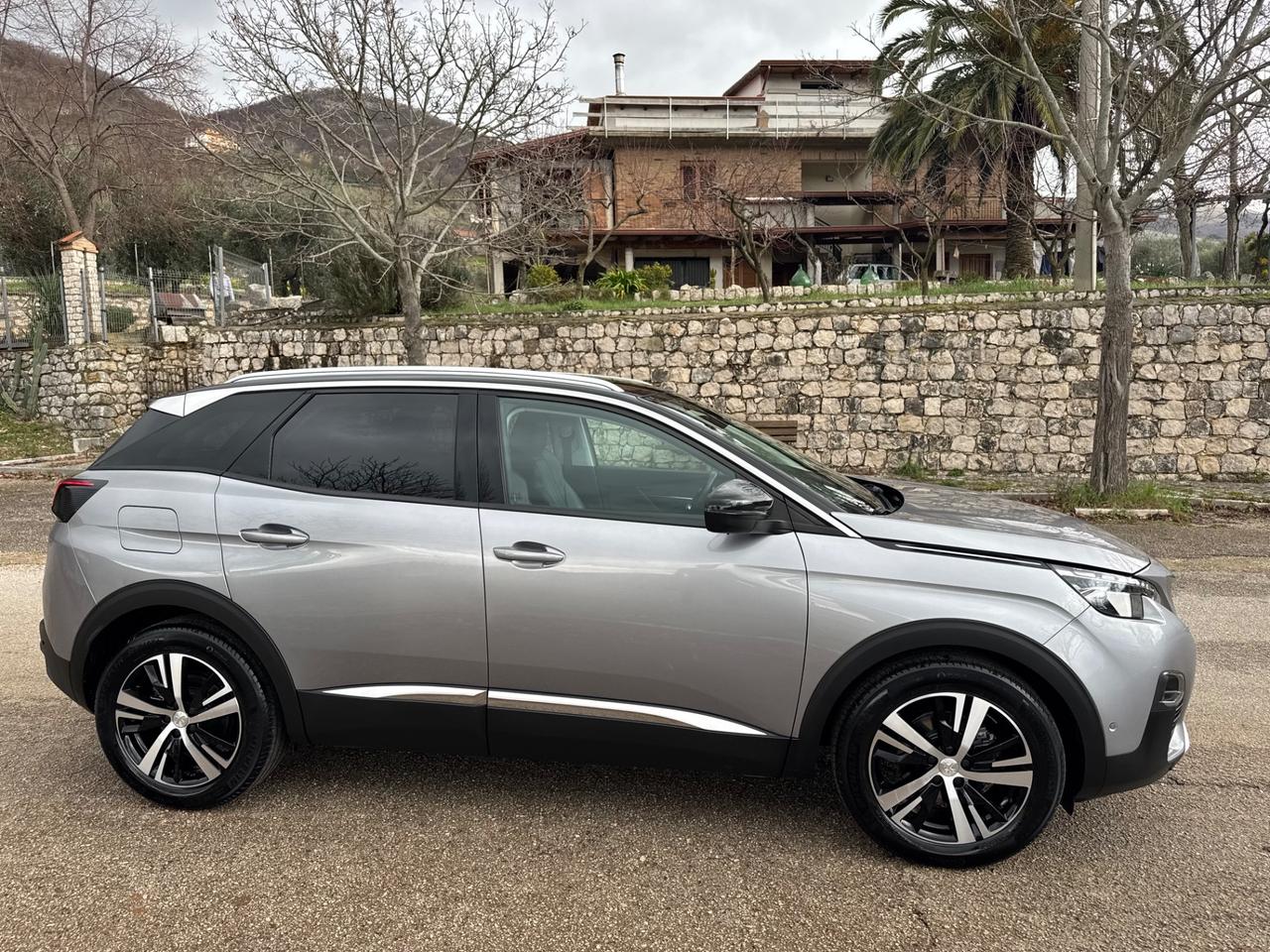 Peugeot 3008 BlueHDi 130 S&S EAT8 Allure