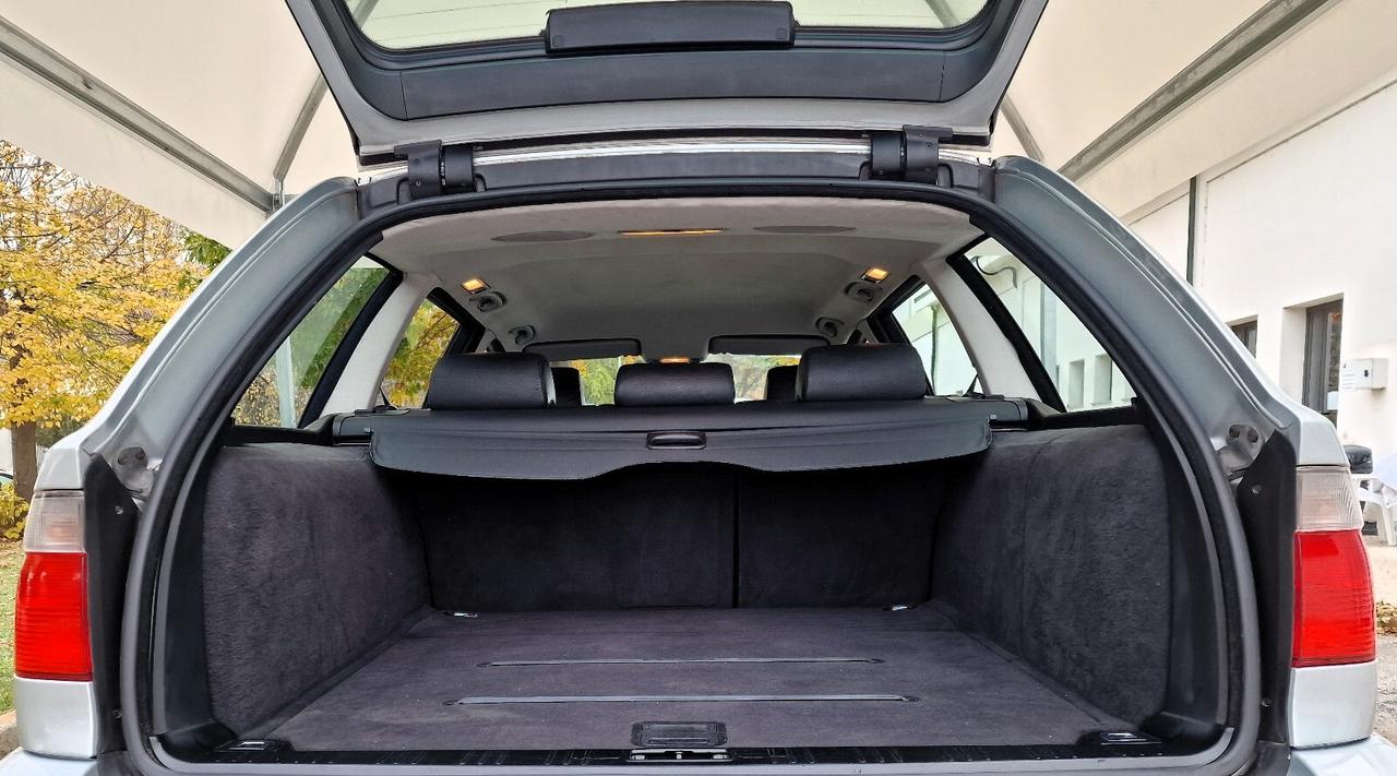 Bmw 525 525tds turbodiesel cat Touring Attiva
