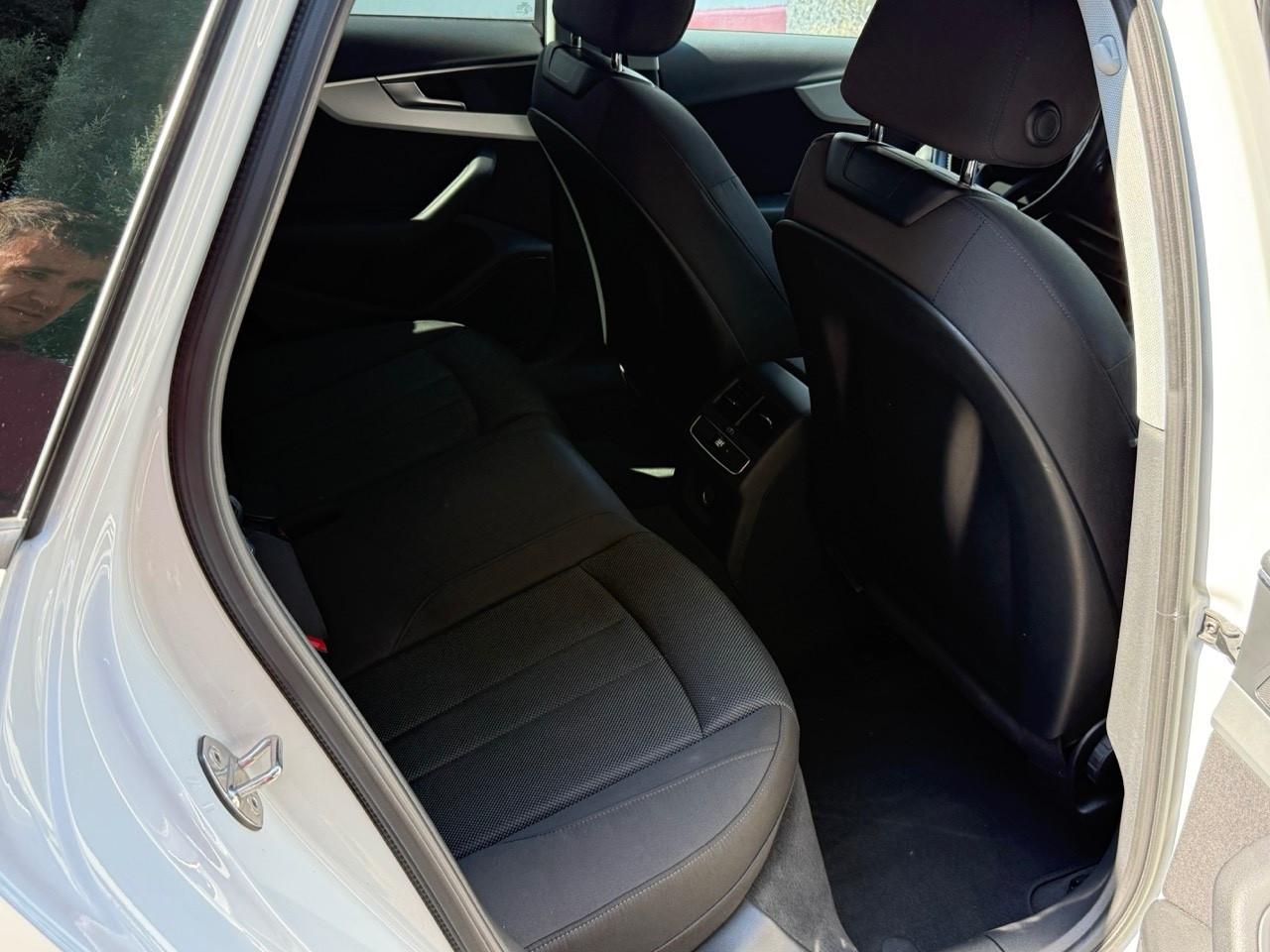 Audi A4 Avant 2.0 TDI 150 CV S tronic 2018/UNIPRO