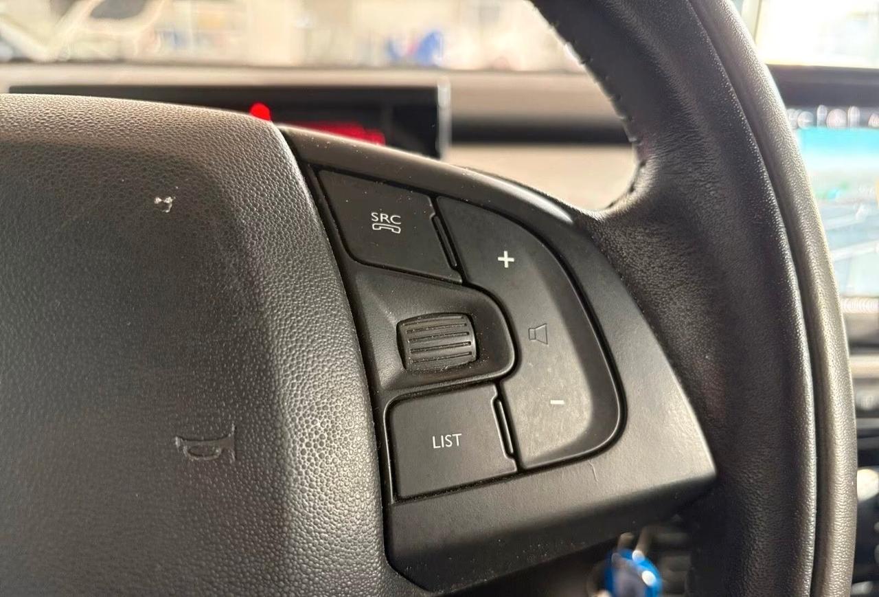 Citroen C4 Cactus 1.6 e-HDi UNICO PROPIETAR 100 Shine TELECAMER FULL!