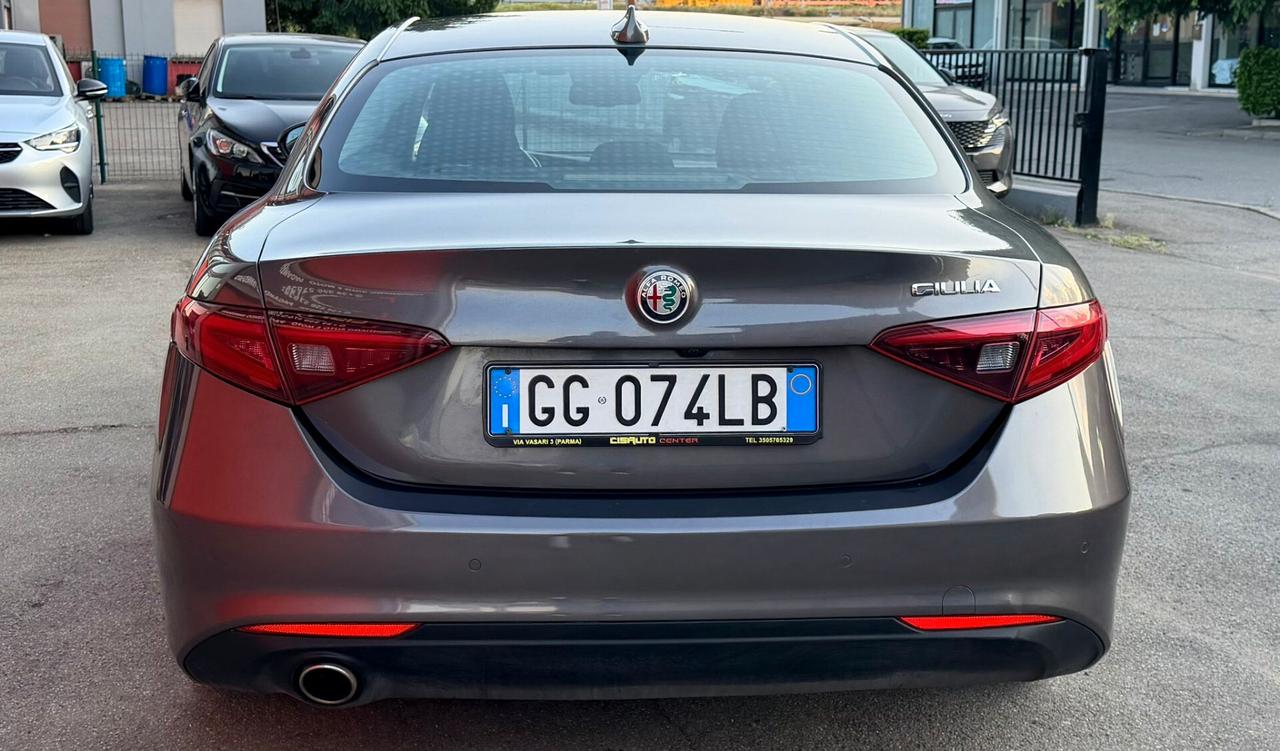 Alfa Romeo Giulia 2.2 Turbodiesel 160 CV AT8