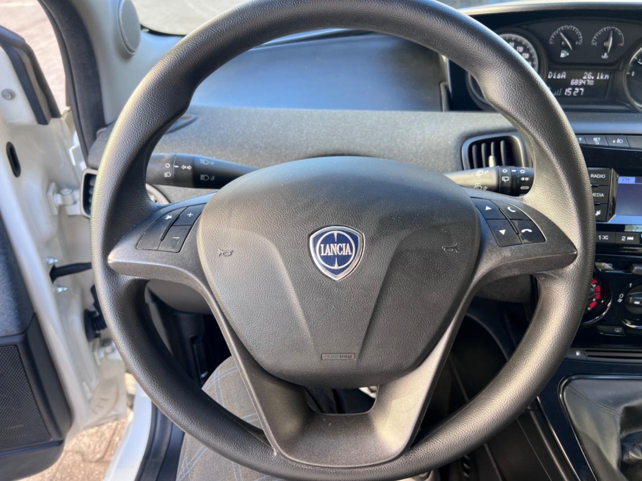 Lancia Ypsilon 1.2 69 CV 5 porte Gold GPL Di Serie