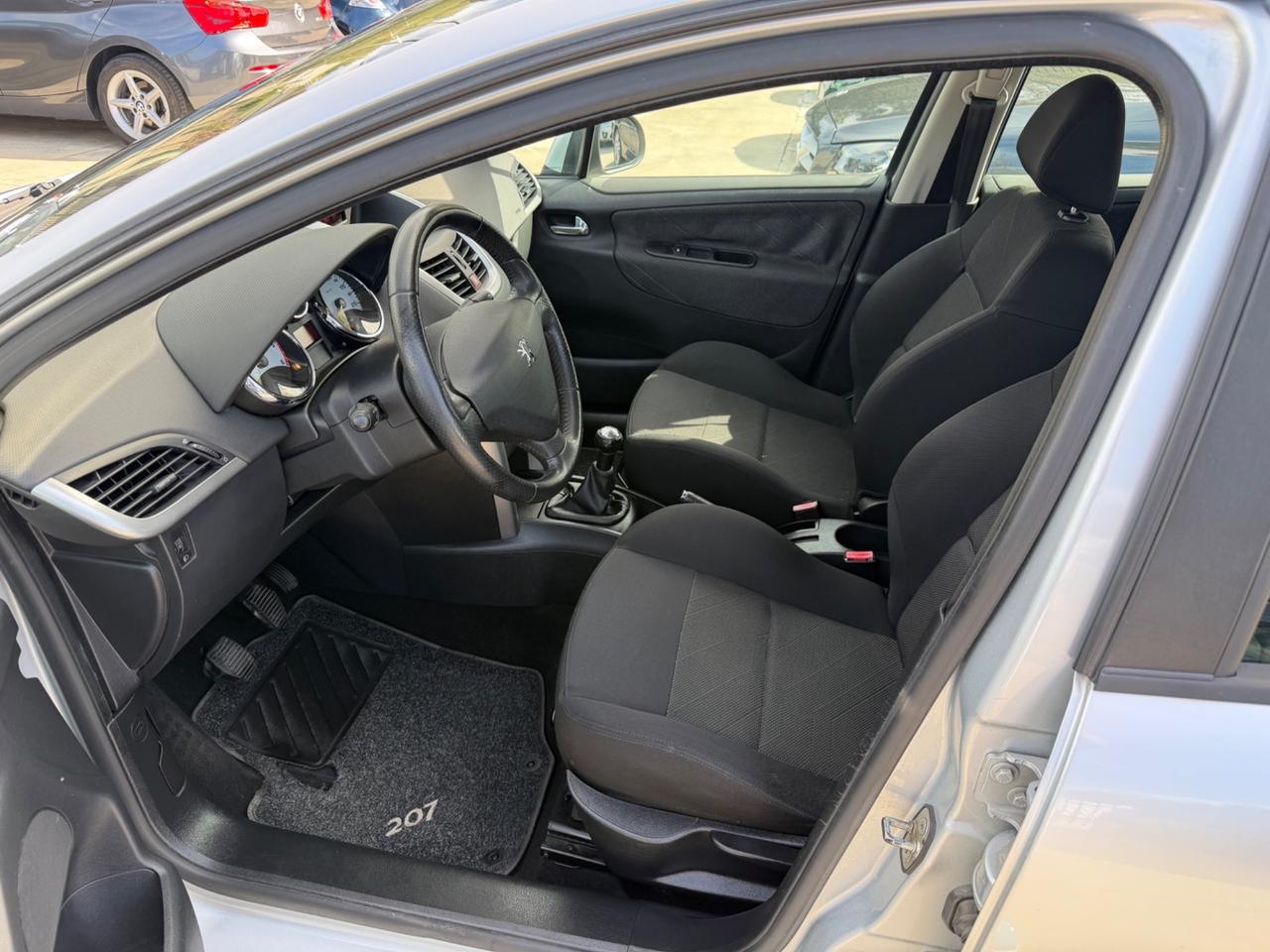 PEUGEOT 207 1.4HDI 69CV FELINE /110.000KM/5 PORTE
