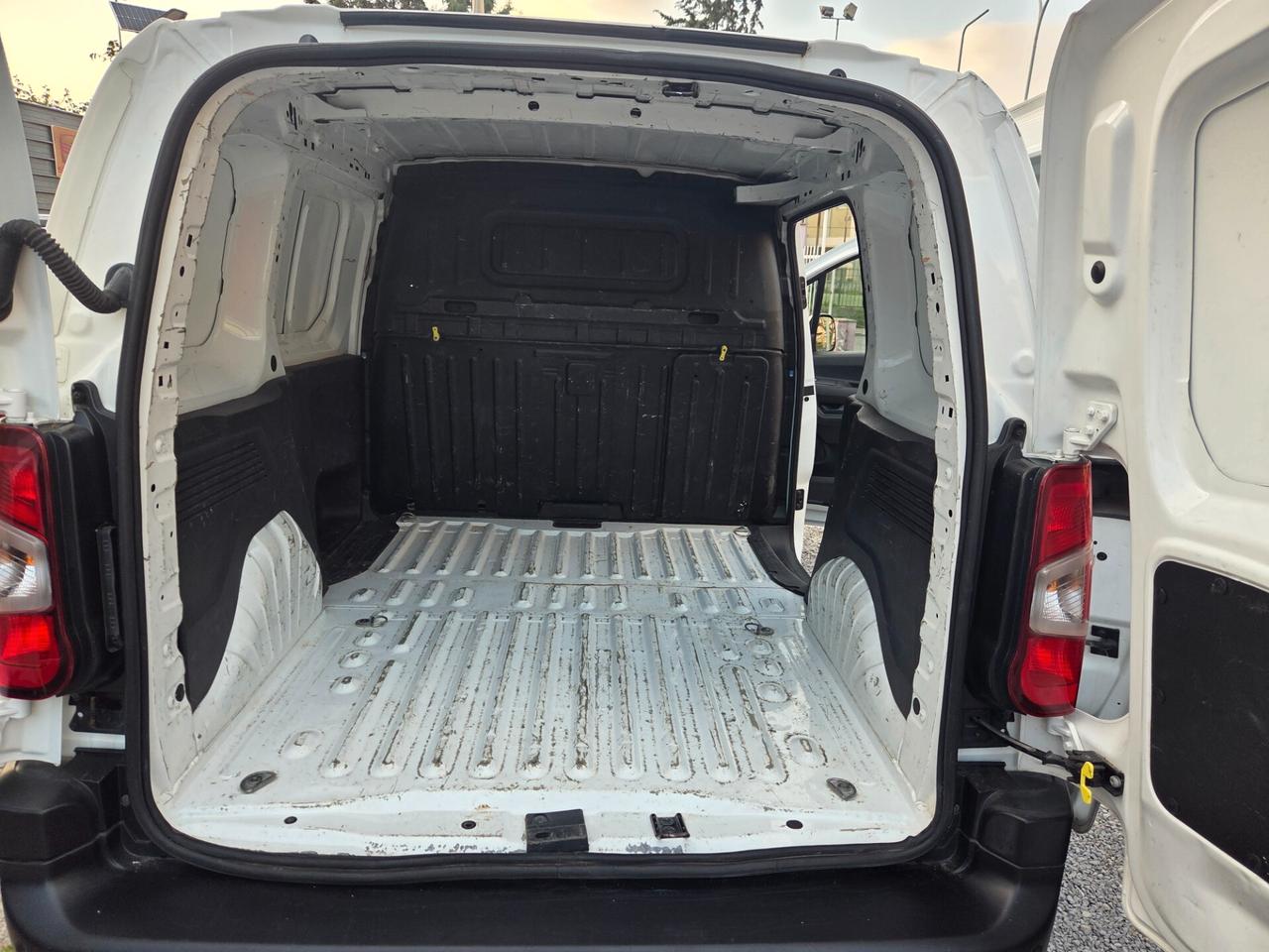 Opel Combo Cargo 1.5 Diesel 130CV S&S PC 650kg Edition