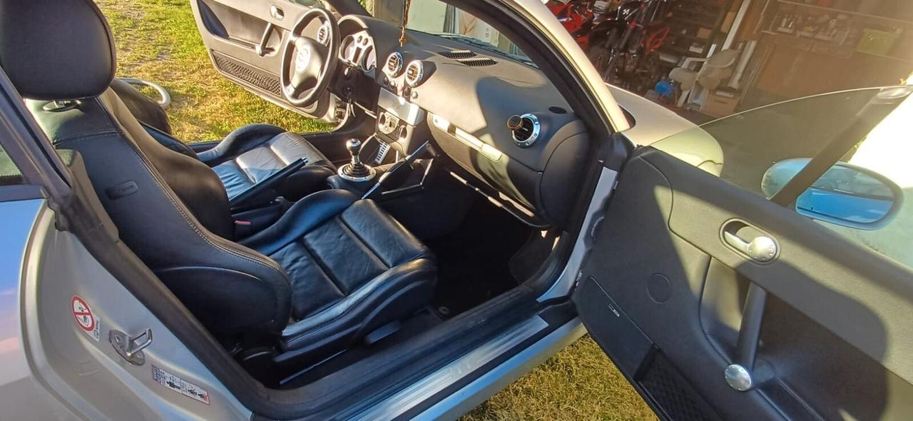 Audi TT Coupé 1.8 T 20V 179 CV cat