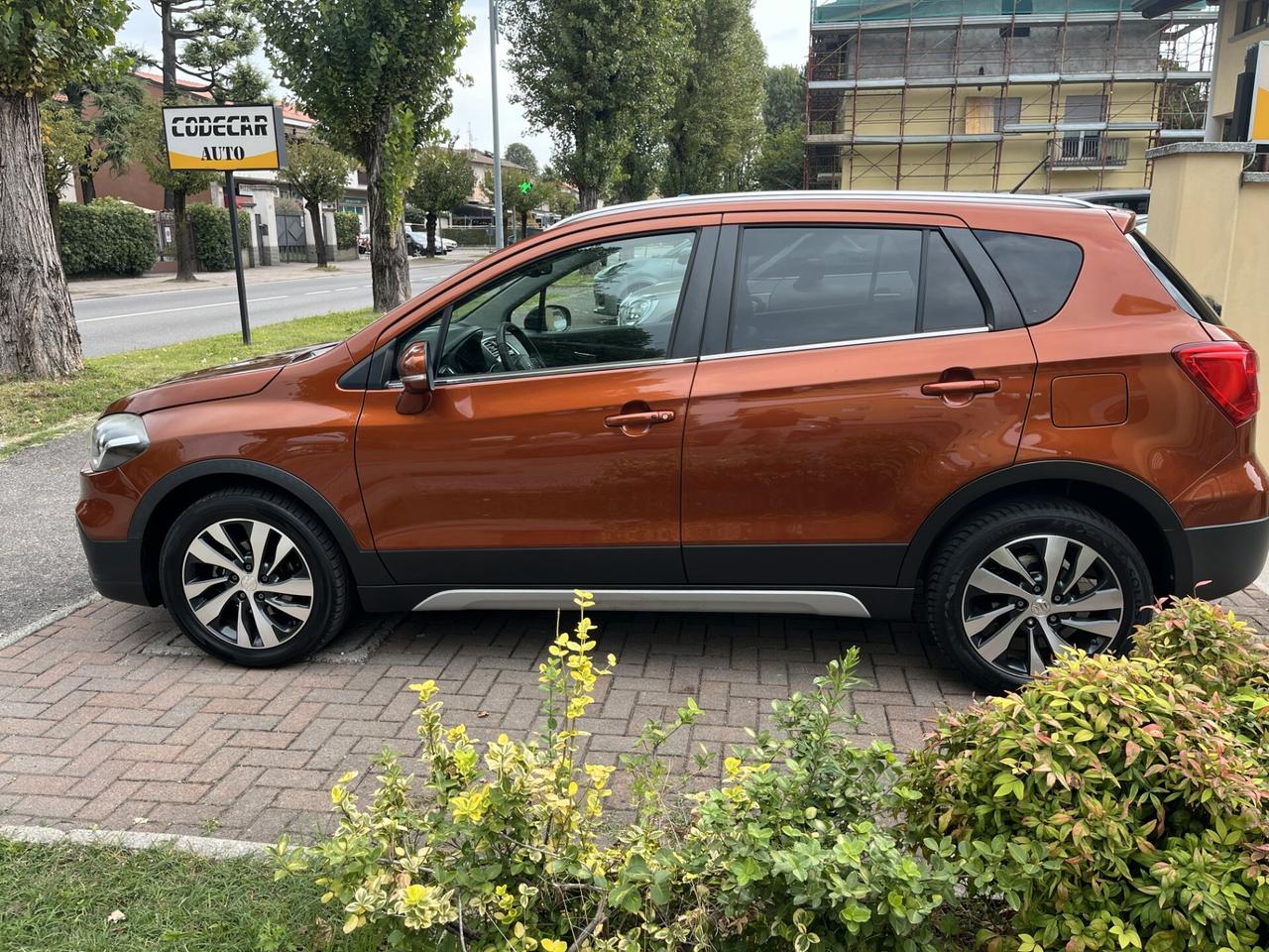 Suzuki S-Cross 1.6 DDiS Start&Stop 4WD All Grip DCT Star View