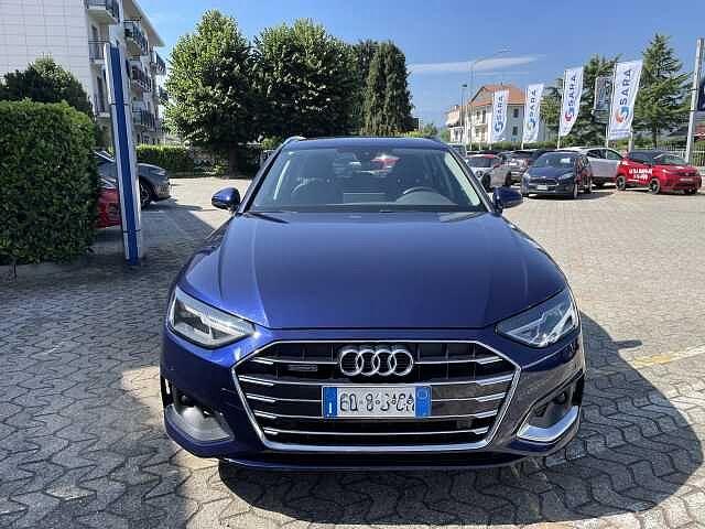 Audi A4 Avant 40 TDI quattro S tronic Business Advanced