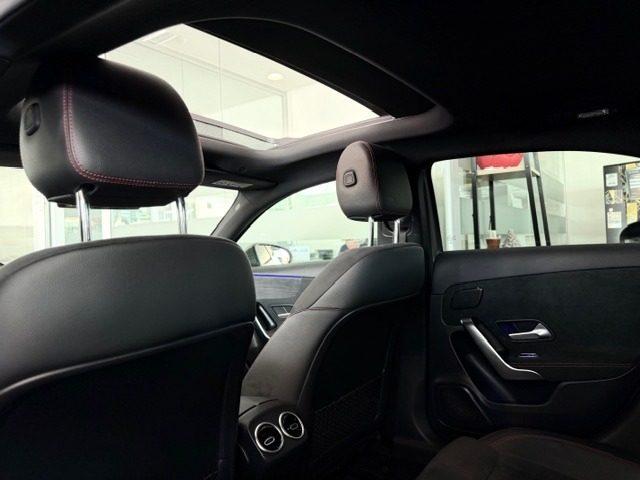 MERCEDES-BENZ A 200 Premium Plus AMG TETTO APRIBILE/DESIGNO