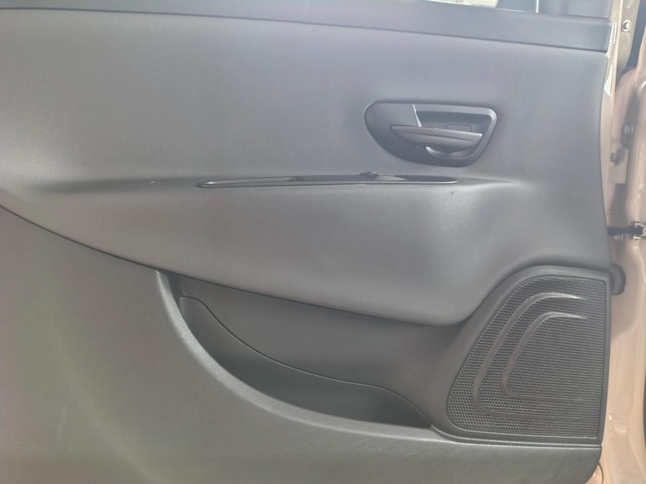 Lancia Ypsilon 1.2 69 CV 5 porte Platinum