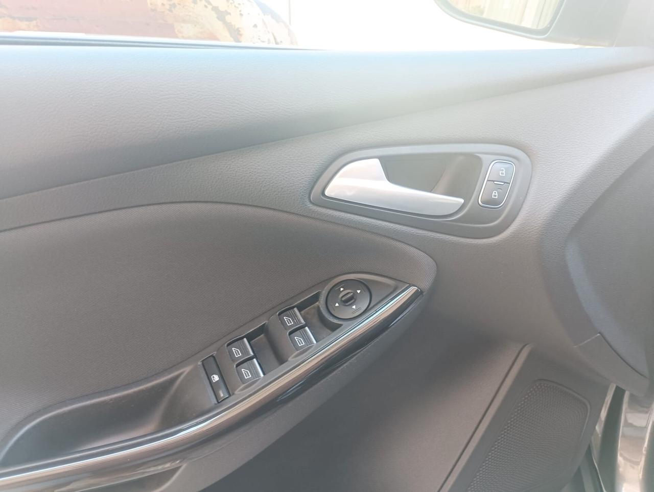 Ford Focus 1.5 TDCi 120 CV S&S SW Titanium