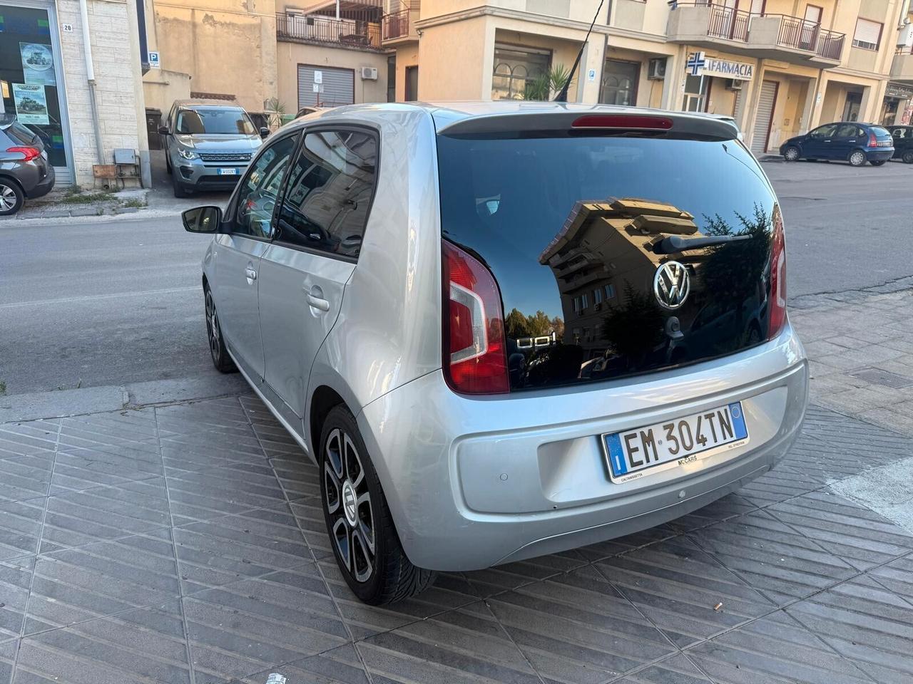 Volkswagen up! 1.0 75 CV 5p. move