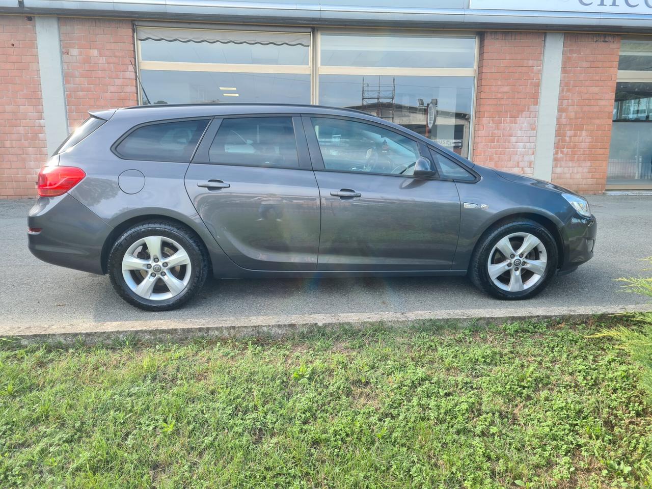 Opel Astra 1.7 CDTI 110CV Sports Tourer Cosmo