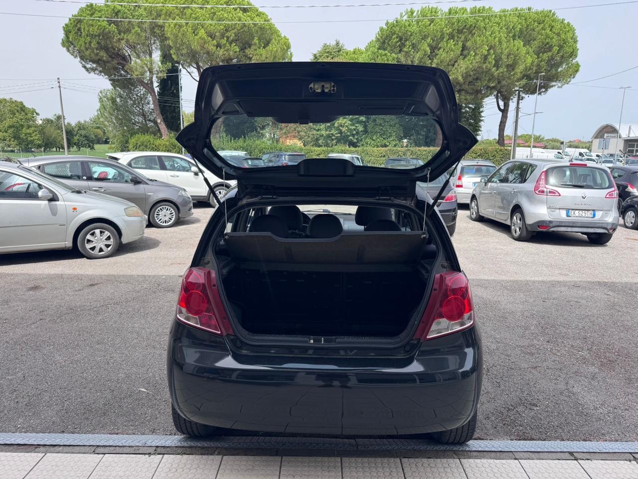 Chevrolet Kalos 1.2 5P SX