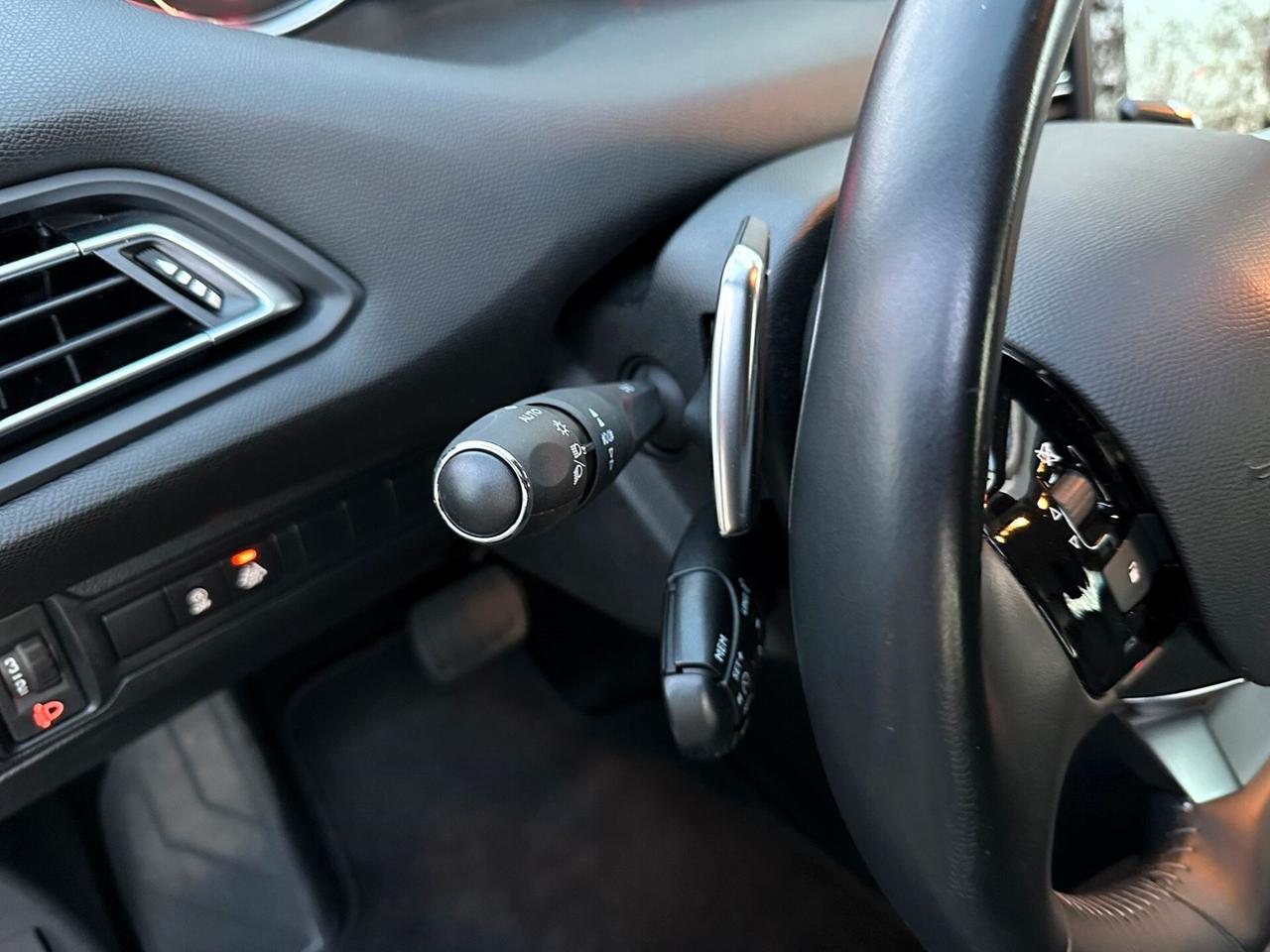 Peugeot 308 BlueHDi 130 S&S EAT8 Active Business