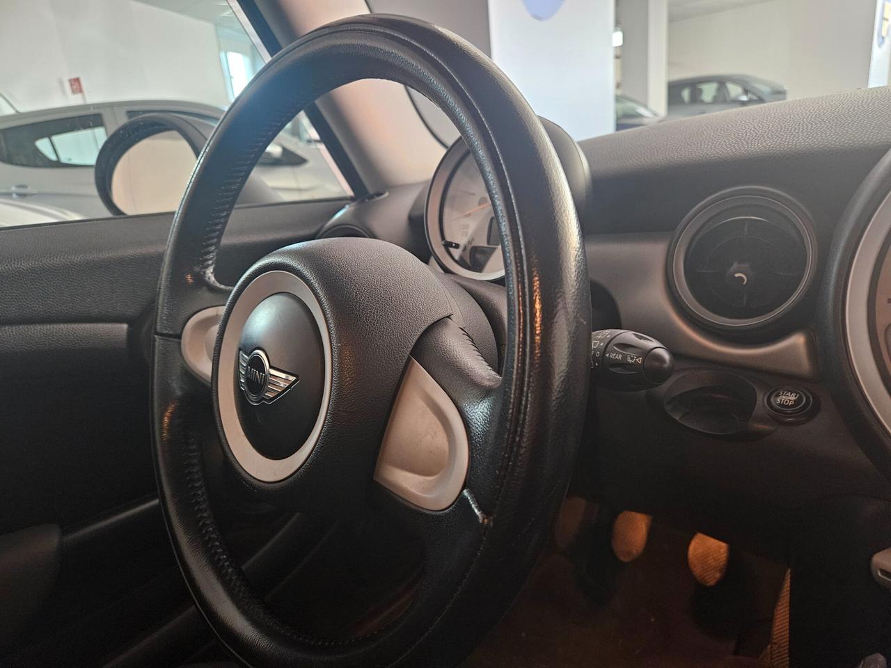 Mini 1.4 16V One ok neopatentati