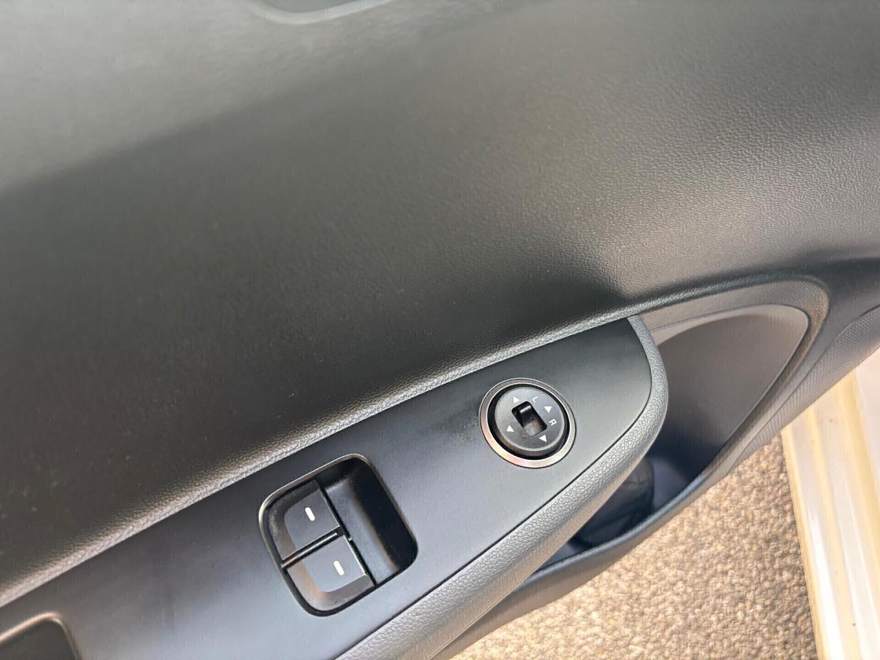 Hyundai i10 1.0 GPL Neopatentati