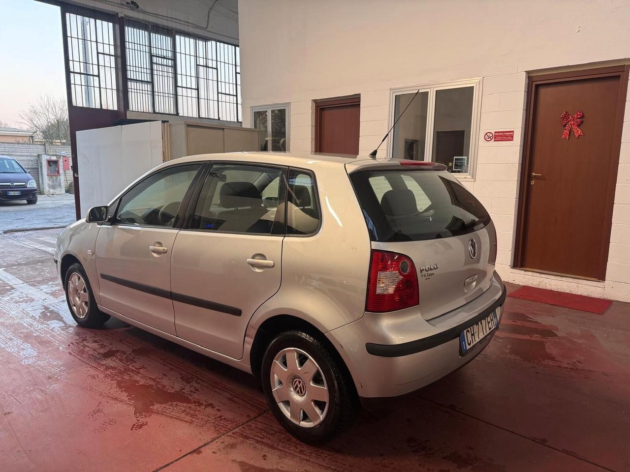 Volkswagen Polo 1.4 16V 5p. Trendline 38000KM!! NEOPAT