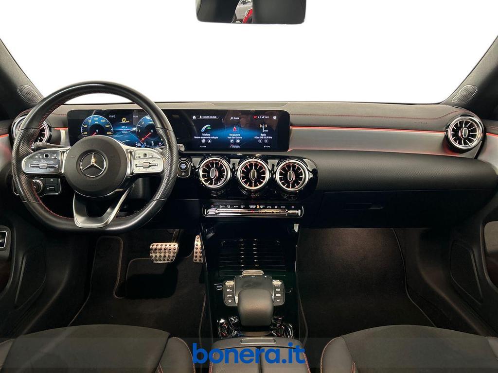Mercedes CLA 200 200 D Premium 8G-DCT