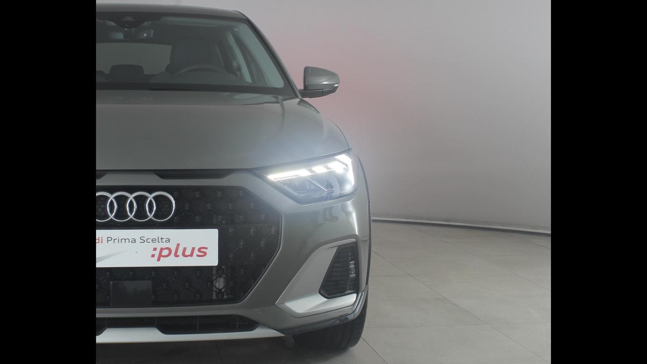 AUDI A1 II 2022 allstreet - A1 allstreet 30 1.0 tfsi Business 116cv