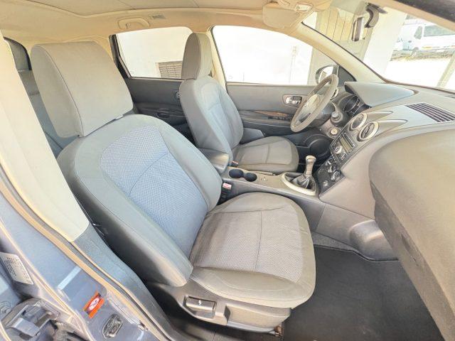 NISSAN Qashqai+2 1.6 16V Visia 7 POSTI BENZINA TETTO PANORAMICO