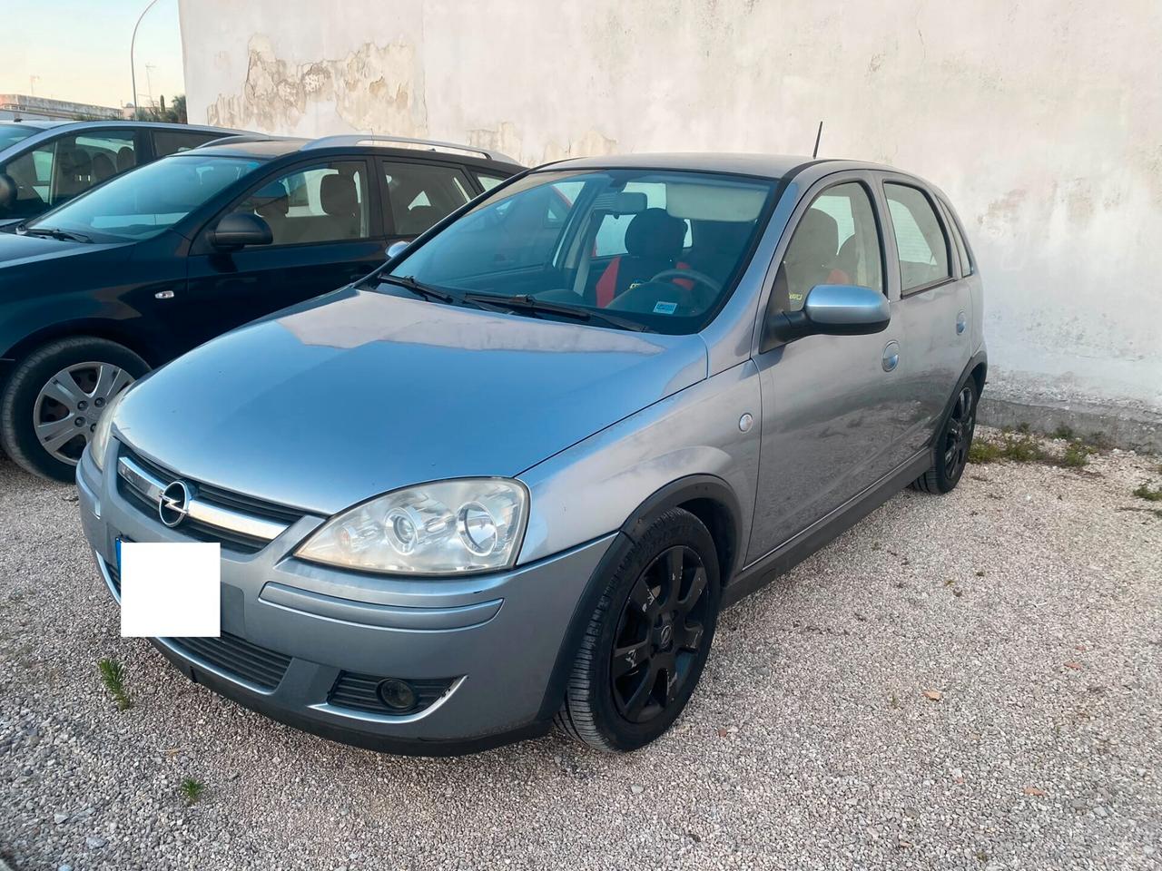 Opel Corsa 1.2 5 porte Cosmo