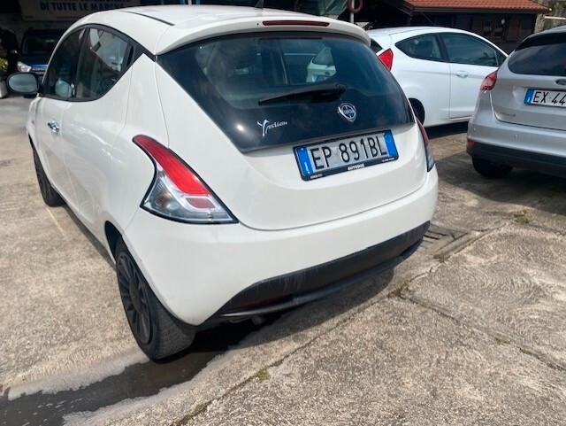 Lancia Ypsilon 1.3 MJT 16V 95 CV 5 porte S&S Silver