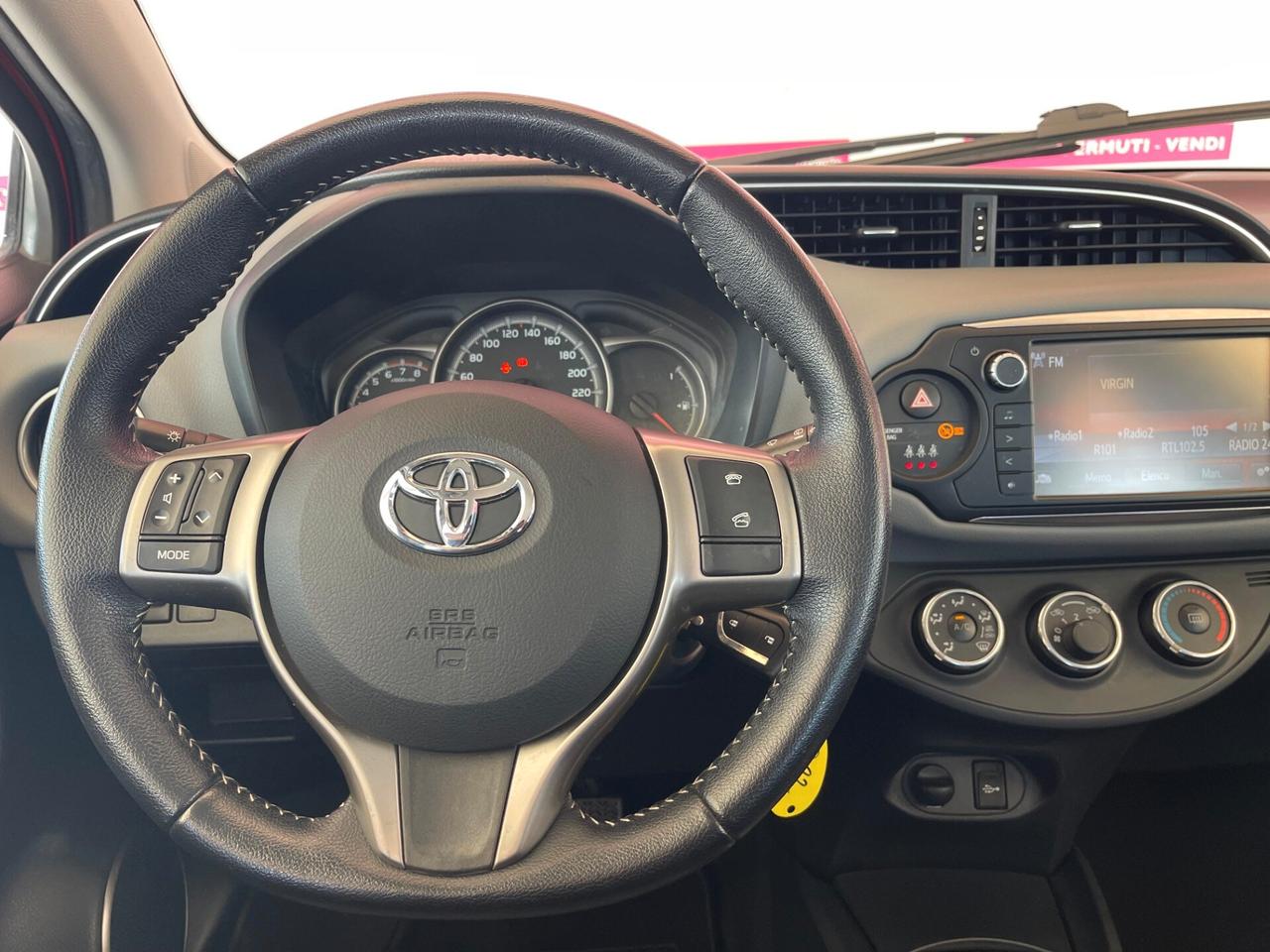 TOYOTA Yaris 3ª serie Yaris 1.0 5 porte Active