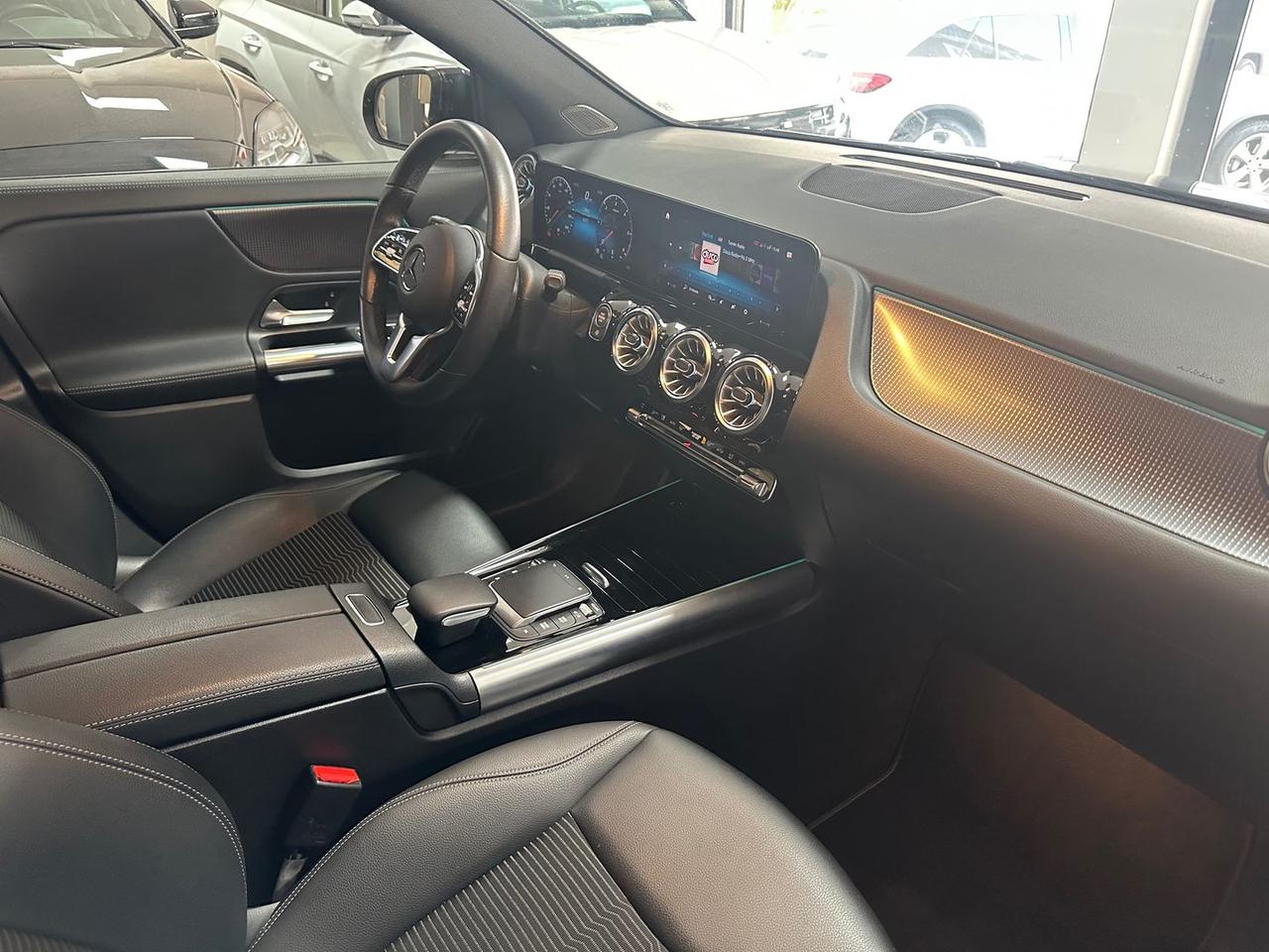 Mercedes-Benz GLA 200 Sport Plus GLA 200 D #9494