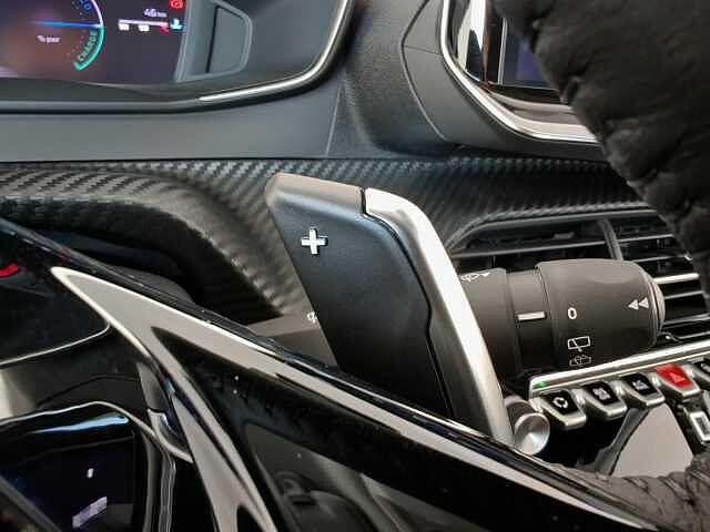 Peugeot 208 Hybrid 136 e-DCS6 Allure