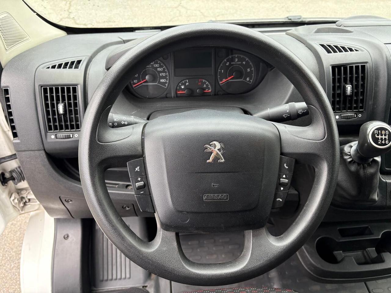 Peugeot Boxer III (II 2011) 335 2.2 bluehdi 140cv S&S L3H2