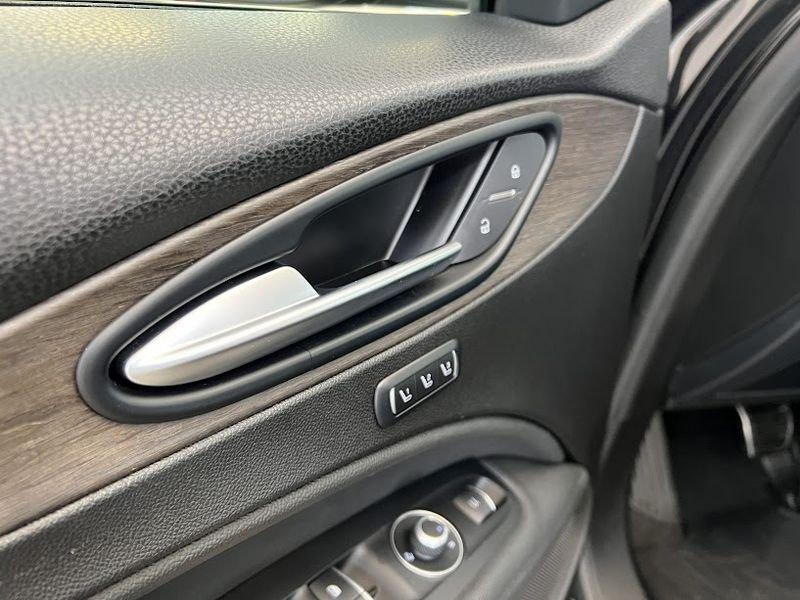 Alfa Romeo Stelvio 2.2 Turbo Diesel 210CV AT8 Q4 Business