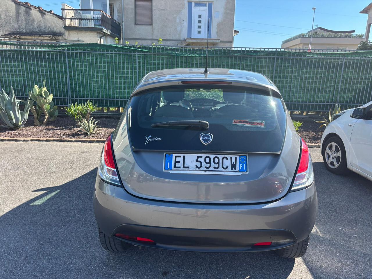 Lancia Ypsilon 1.2 69 CV 5 porte S&S Silver