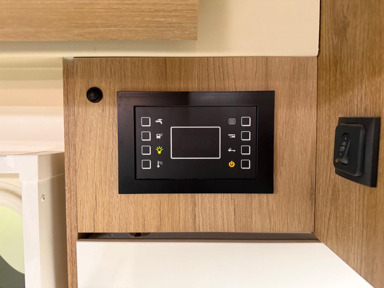 ROLLER TEAM ZEFFIRO 285 XT 6.99 5 POSTI OMOLOGATI