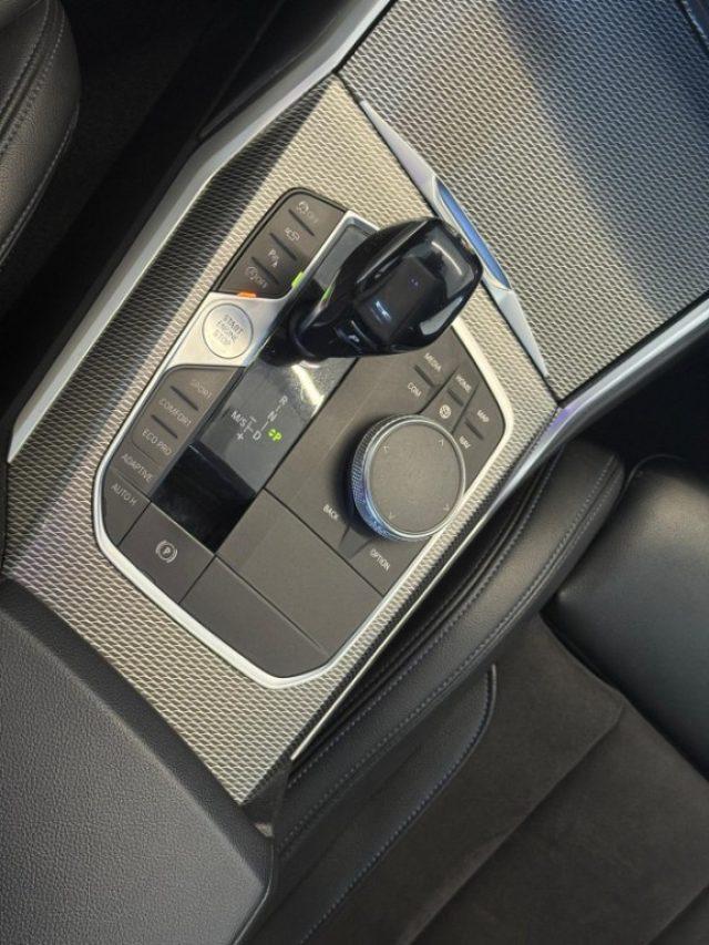 BMW 330 i Msport