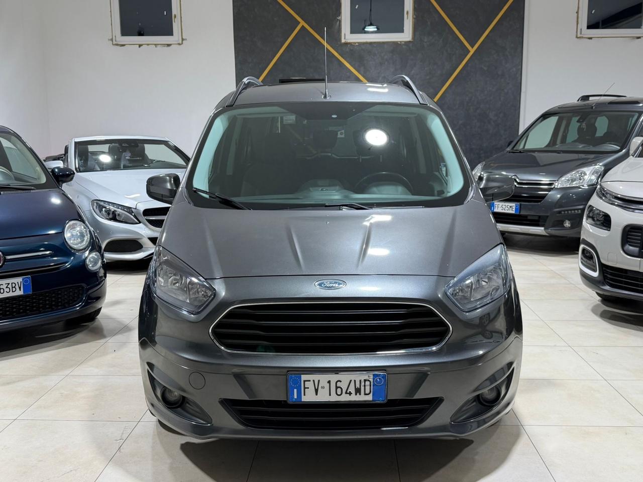 Ford Tourneo Courier 1.5 TDCI 75 CV Sport 5 Posti
