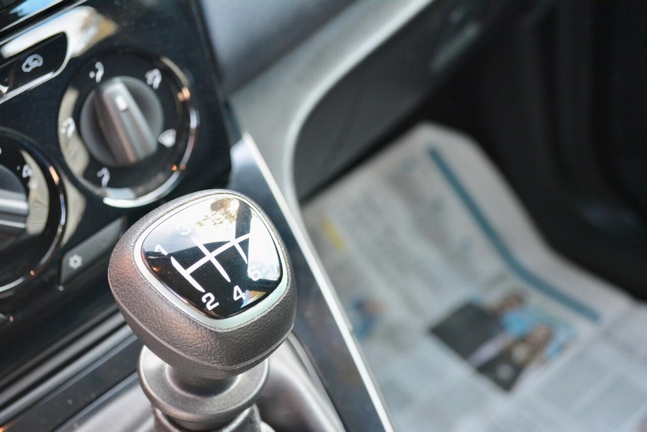 Lancia Ypsilon 1.0 FireFly 5 porte S&S Hybrid Gold