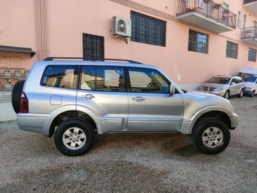 Mitsubishi Pajero 3.2 16V DI-D 7 posti e gancio