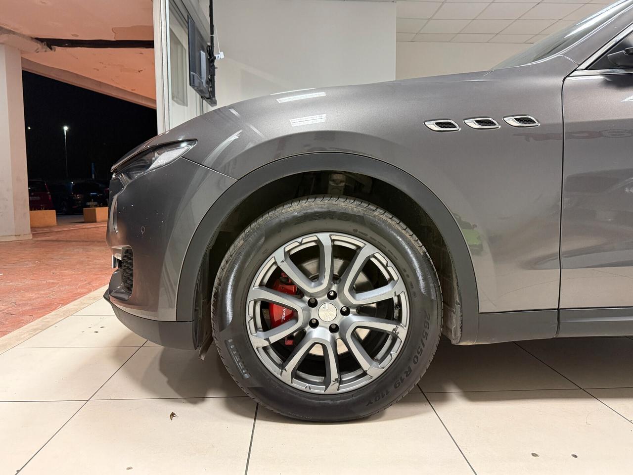 Maserati Levante V6 Diesel 275 CV AWD Granlusso