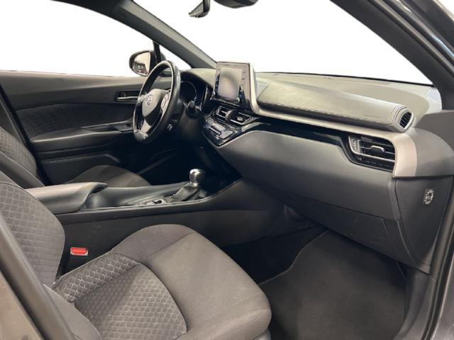 TOYOTA C-HR 1.8 Hybrid E-CVT Business